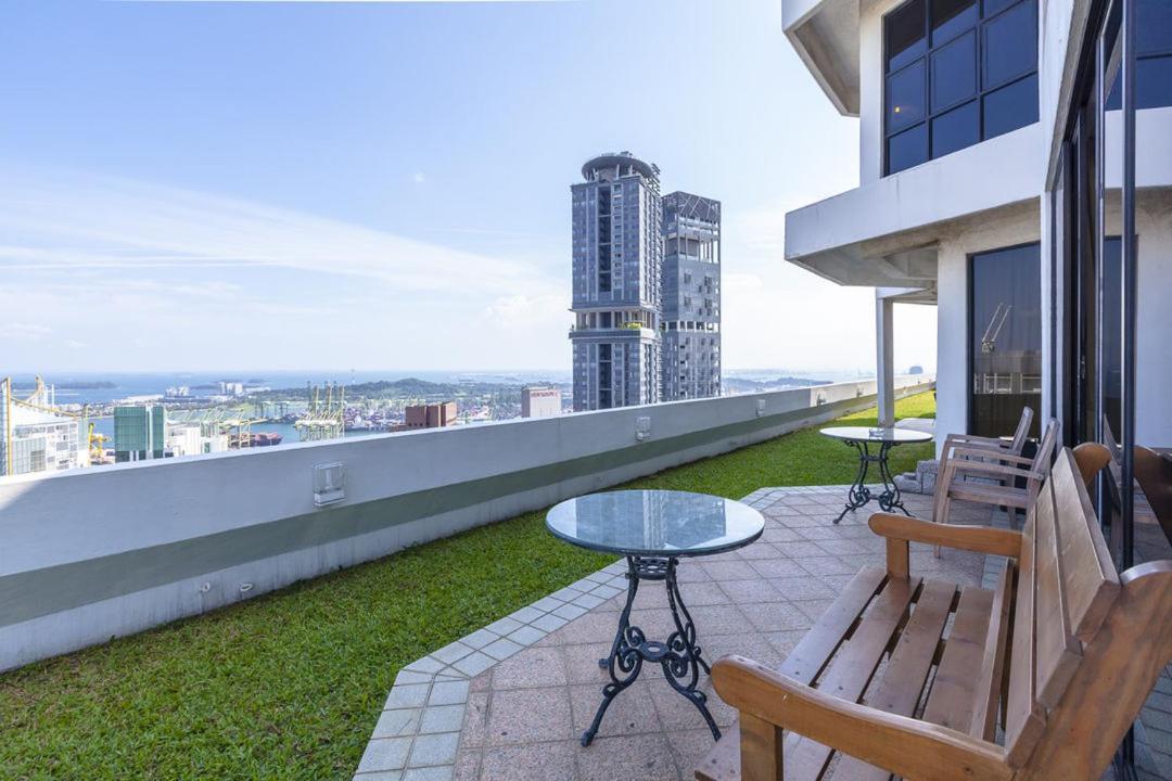 Tempat Tidur & Sarapan Penthouse In The City *